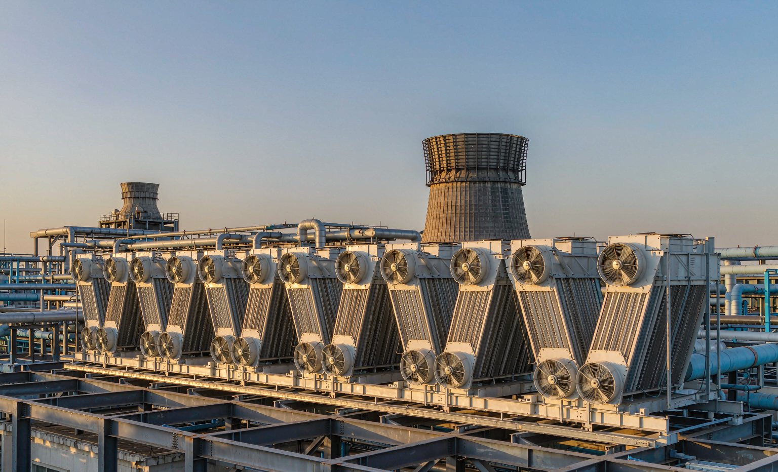 Dry Cooler vs Cooling Tower: Which Heat Rejection System Fits Your Plant